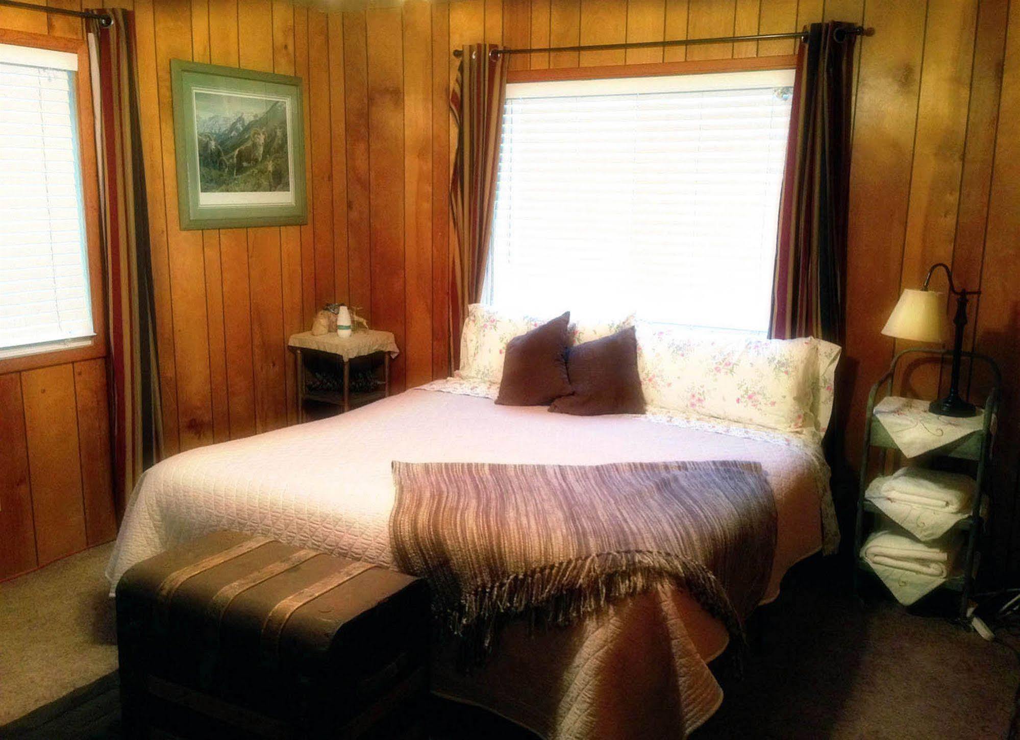 كولترفيل The Red Rooster Lodge المظهر الخارجي الصورة
