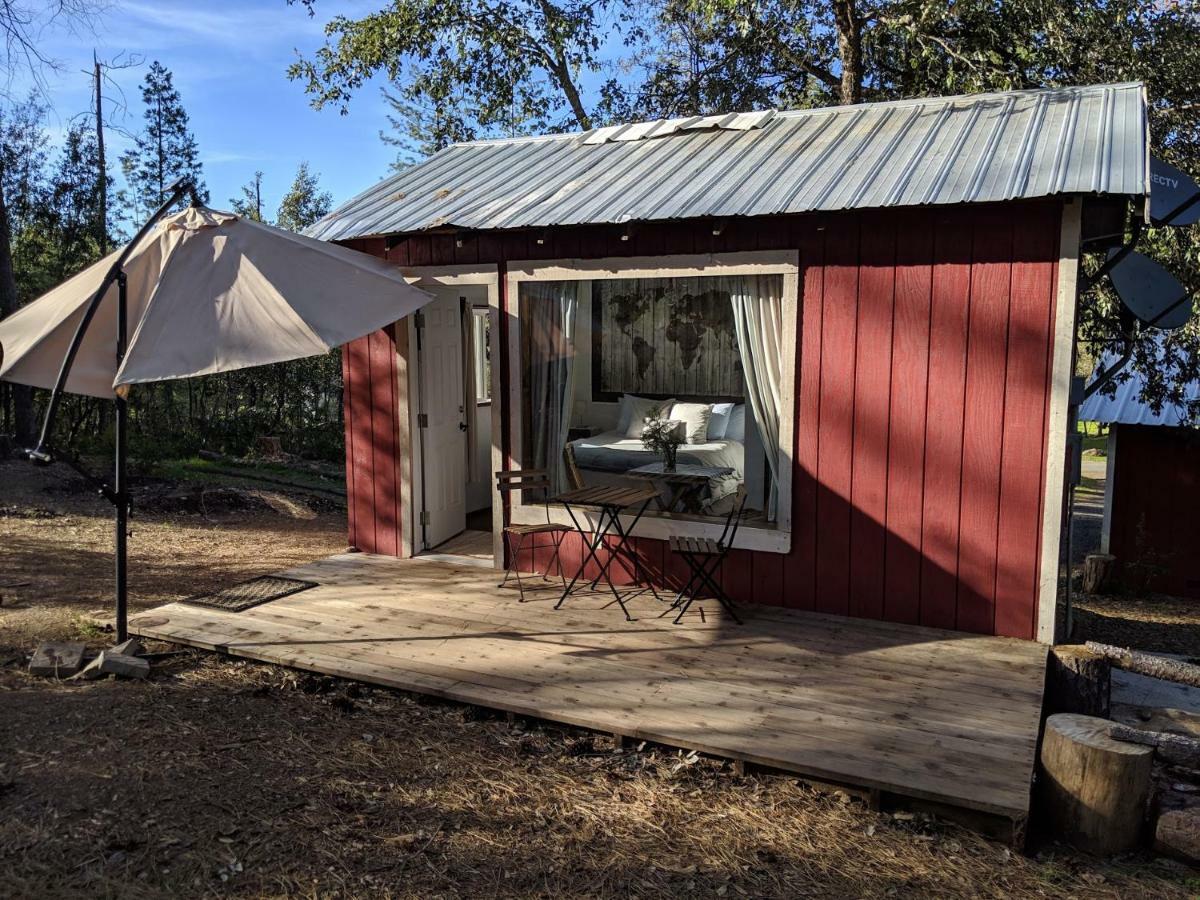 كولترفيل The Red Rooster Lodge المظهر الخارجي الصورة